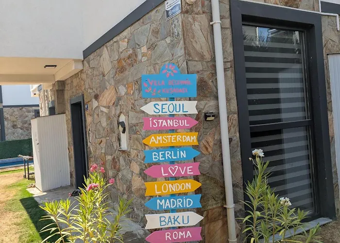 Begonvil Villa Kuşadası