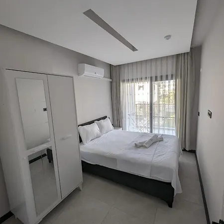 Vilă Begonvil Kusadası